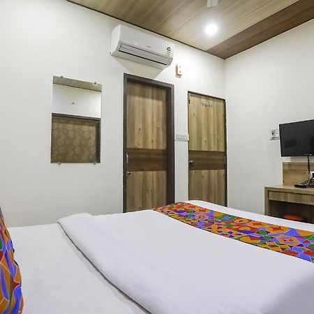 Fabhotel Vedanta Inn - Nr Sitabudli Fort Nágpur Kültér fotó