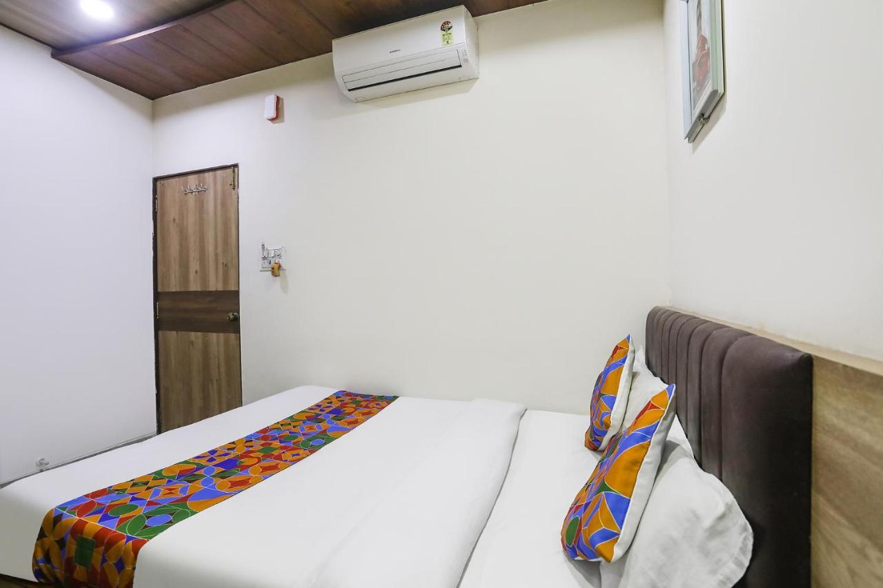 Fabhotel Vedanta Inn - Nr Sitabudli Fort Nágpur Kültér fotó